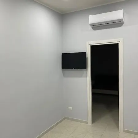 Florinda House Apartment *